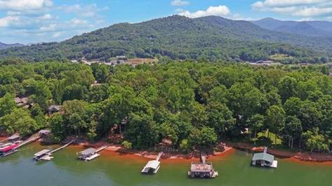 561 Long View Drive Hiawassee GA 30546