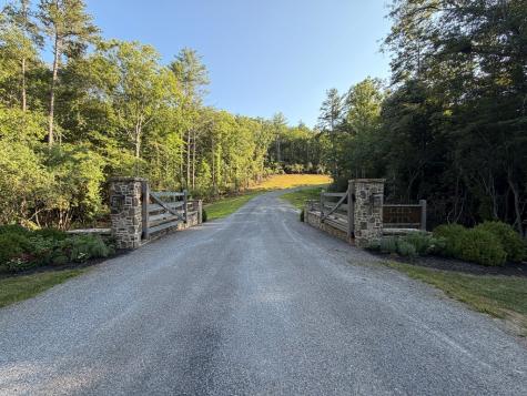 78 Hilltop Way Mineral Bluff GA 30559