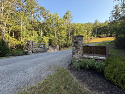 78 Hilltop Way Mineral Bluff GA 30559