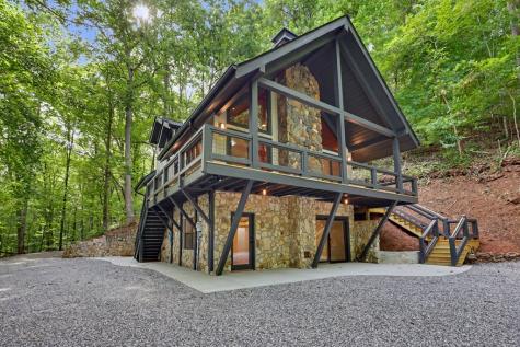 1583 Spring Cove Road Blairsville GA 30512