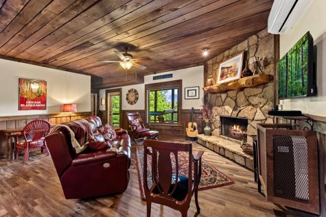 169 Walnut Mountain Road Ellijay GA 30540