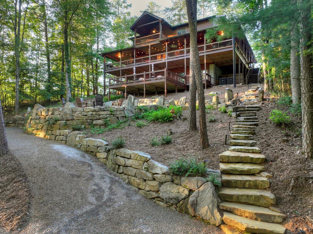 303 Major Ridge Road Blue Ridge GA 30513