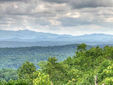 1579 Mangums Trail Blue Ridge GA 30513