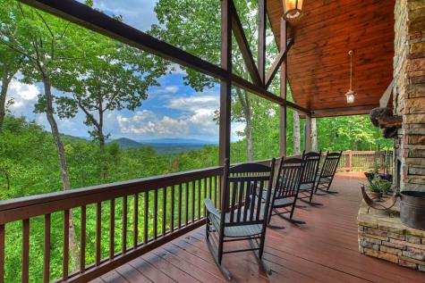 1579 Mangums Trail Blue Ridge GA 30513