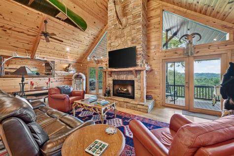 1579 Mangums Trail Blue Ridge GA 30513