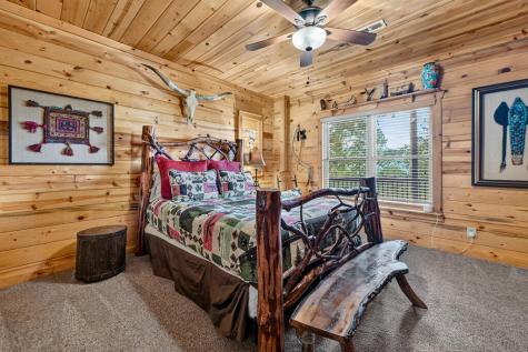 1579 Mangums Trail Blue Ridge GA 30513