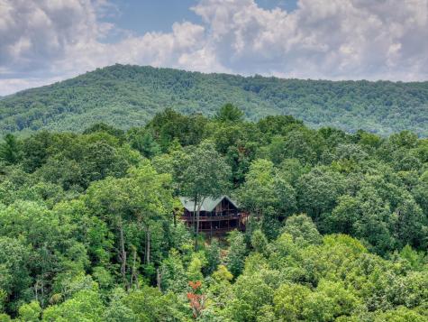 1579 Mangums Trail Blue Ridge GA 30513