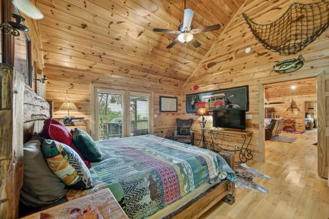 1579 Mangums Trail Blue Ridge GA 30513