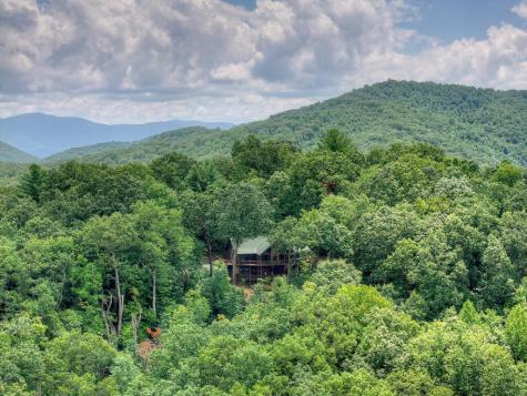 1579 Mangums Trail Blue Ridge GA 30513