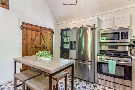 317 North Pine Road Ellijay GA 30536