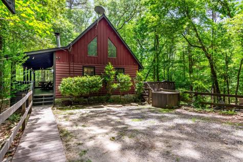 317 North Pine Road Ellijay GA 30536
