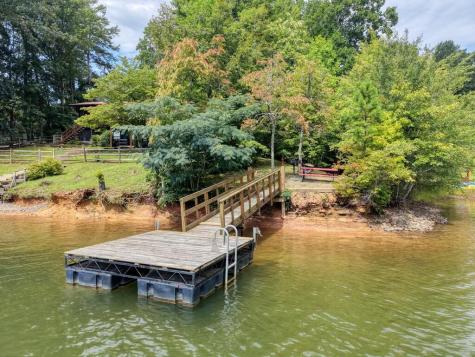 35 Chatuge Village Drive Hayesville NC 29804