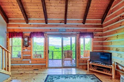 684 Kanuga Street Hiawassee GA 30546