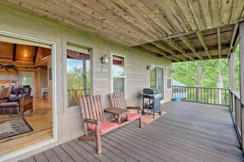 684 Kanuga Street Hiawassee GA 30546