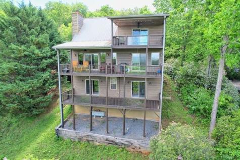 684 Kanuga Street Hiawassee GA 30546