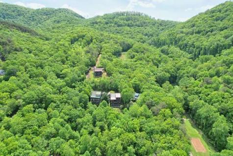684 Kanuga Street Hiawassee GA 30546