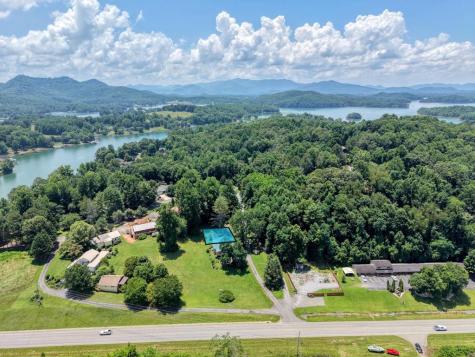 55 Chatuge Village Drive Hayesville NC 30546