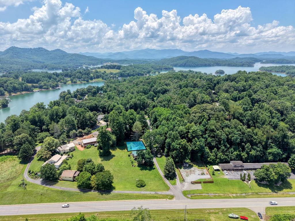 55 Chatuge Village Drive Hayesville NC 30546