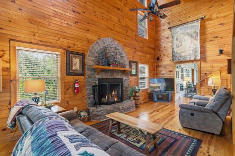 142 Oak Hill Drive Mineral Bluff GA 30559