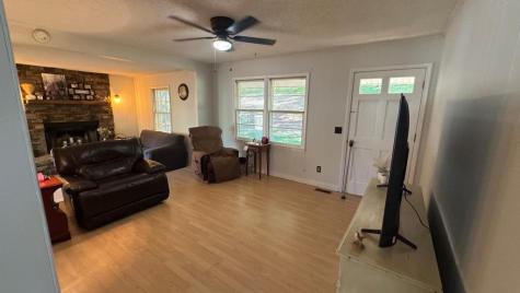 903 Village Road Hiawassee GA 30546