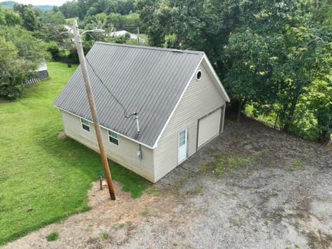 903 Village Road Hiawassee GA 30546