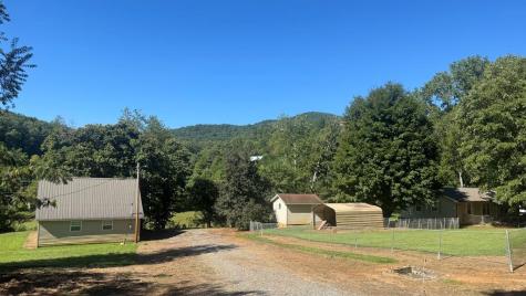 903 Village Road Hiawassee GA 30546