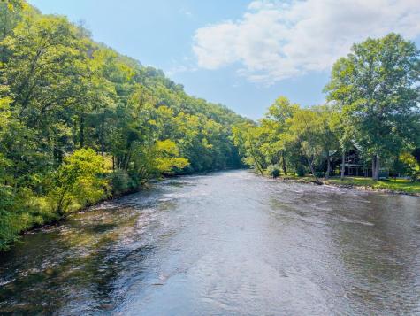 322 Theron Mccray Road Hayesville NC 28904