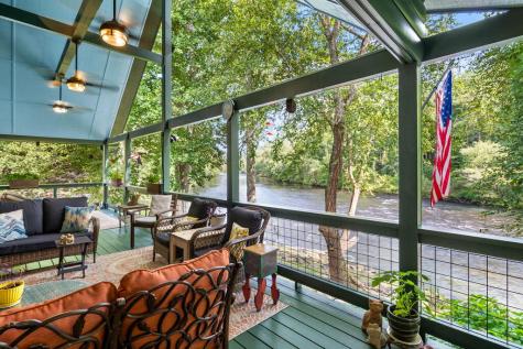 322 Theron Mccray Road Hayesville NC 28904