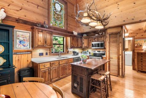 322 Theron Mccray Road Hayesville NC 28904
