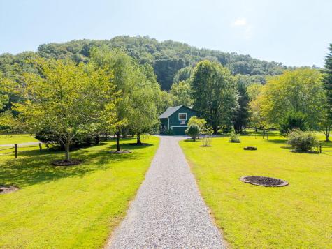 322 Theron Mccray Road Hayesville NC 28904