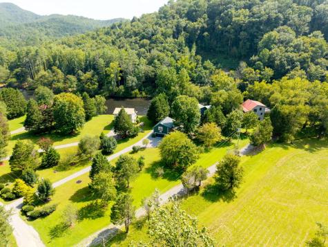 322 Theron Mccray Road Hayesville NC 28904
