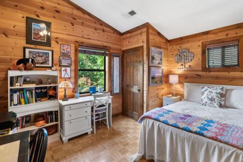 322 Theron Mccray Road Hayesville NC 28904