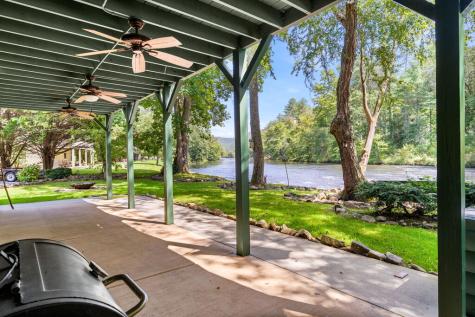 322 Theron Mccray Road Hayesville NC 28904