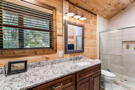 322 Theron Mccray Road Hayesville NC 28904