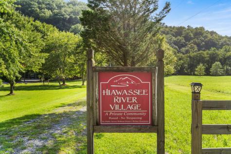 322 Theron Mccray Road Hayesville NC 28904
