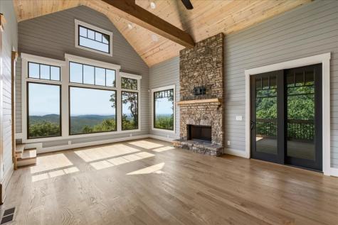 207 Utana Bluffs Trail Ellijay GA 30540