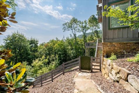207 Utana Bluffs Trail Ellijay GA 30540