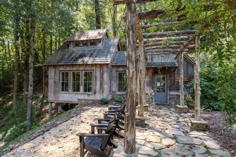207 Utana Bluffs Trail Ellijay GA 30540
