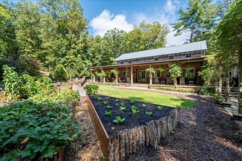 207 Utana Bluffs Trail Ellijay GA 30540