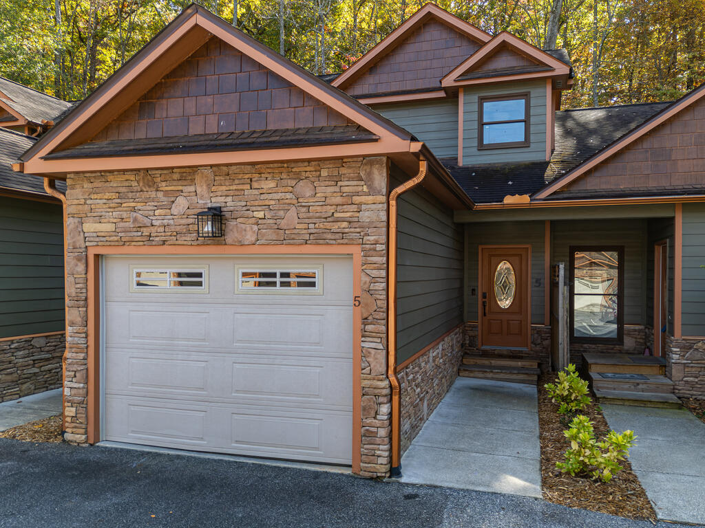 130 Emory Circle Blairsville GA 30512