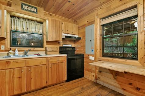 415 Walnut Mountain Road Ellijay GA 30536