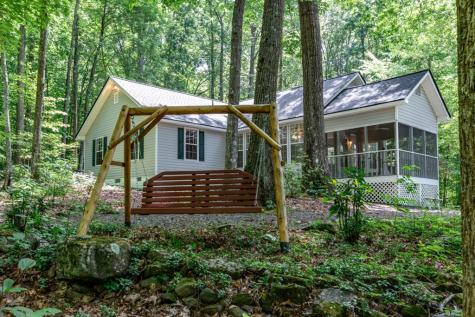 2874 Hickory Cove Lane Hiawassee GA 30546