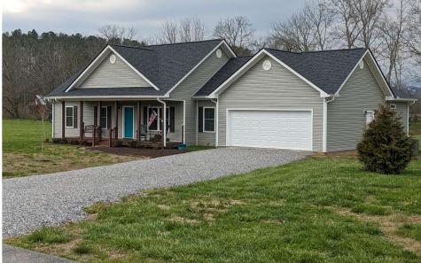266 Mcglamery Farm Drive Hayesville NC 28904