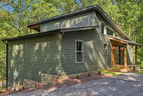 93 Elmwood Circle Ellijay GA 30540