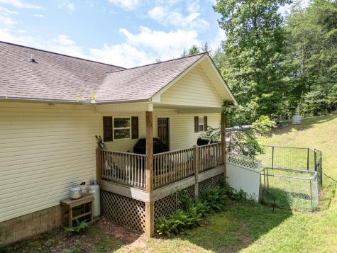 90 Copper Hill Church Lane Warne NC 28909