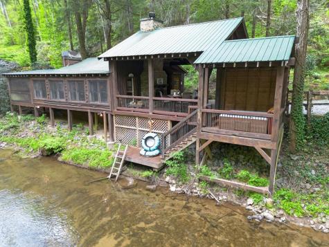 315 Fightingtown Drive Blue Ridge GA 30513
