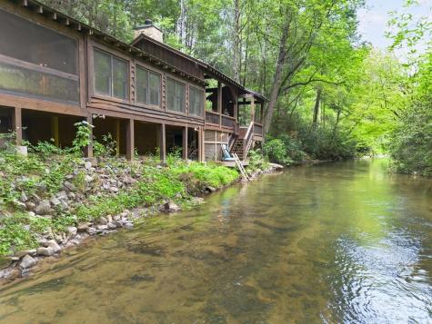315 Fightingtown Drive Blue Ridge GA 30513
