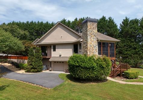 240 Sunnyside Road Hiawassee GA 30546