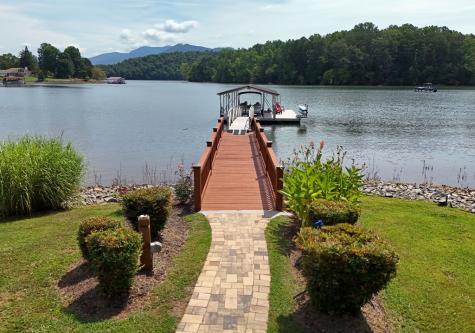 240 Sunnyside Road Hiawassee GA 30546