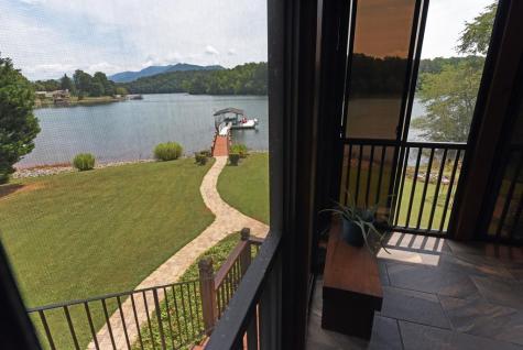 240 Sunnyside Road Hiawassee GA 30546